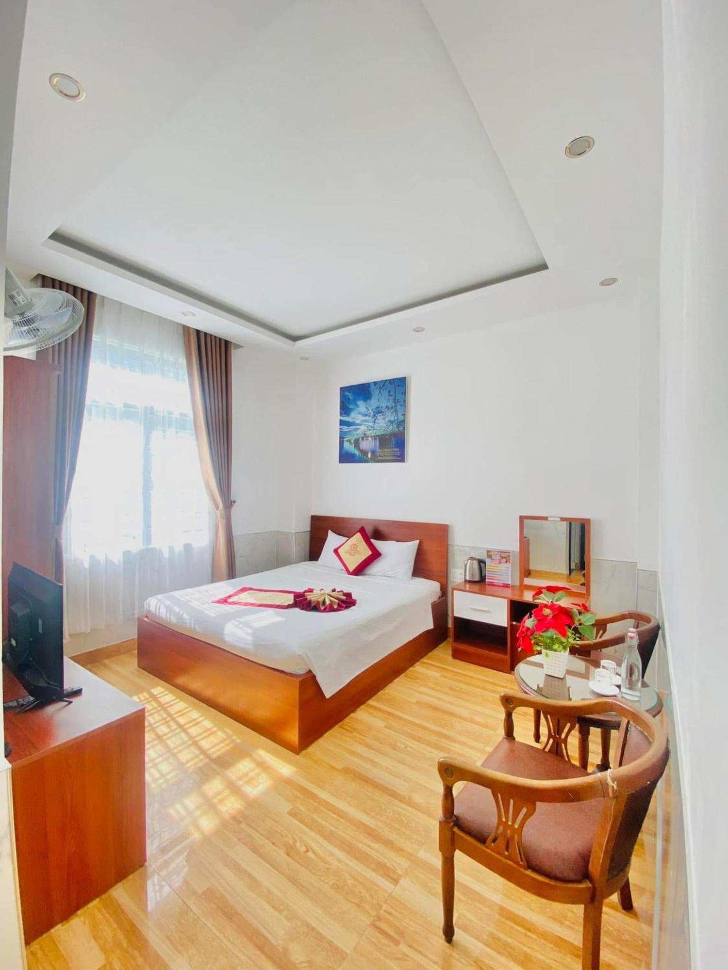 Sapphire Hotel Hué Extérieur photo